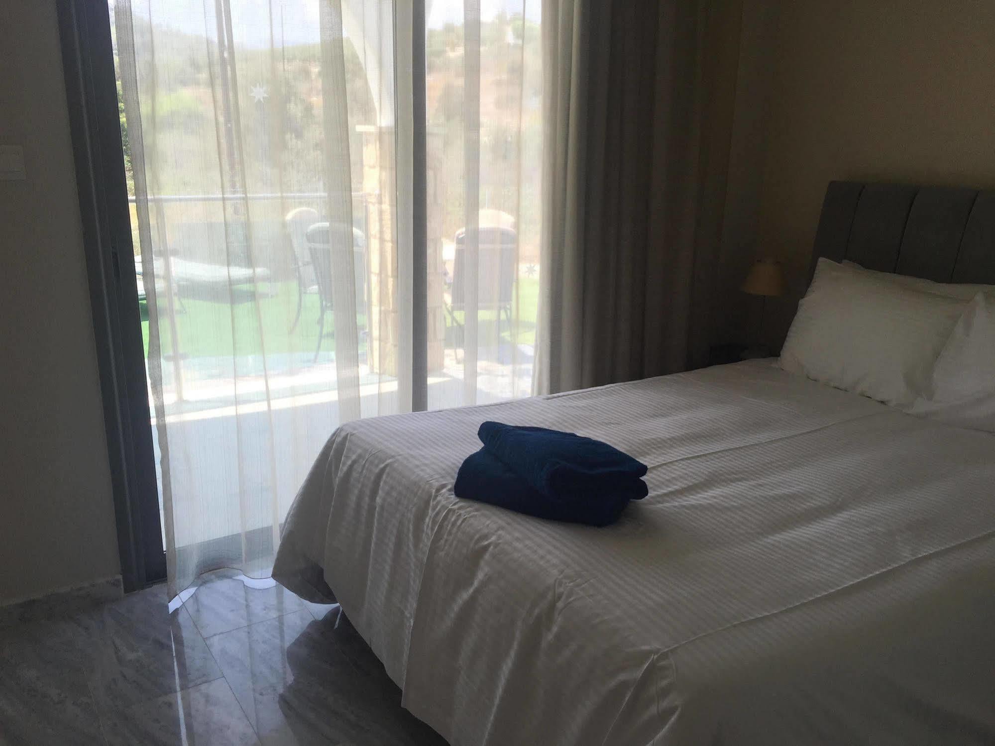 Latchi Escape Hotel And Suites Полис Екстериор снимка