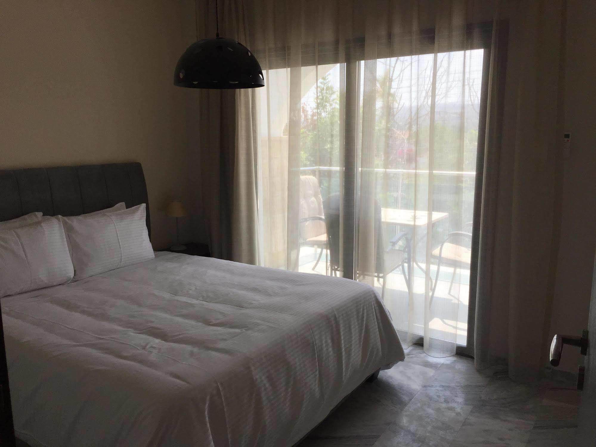 Latchi Escape Hotel And Suites Полис Екстериор снимка